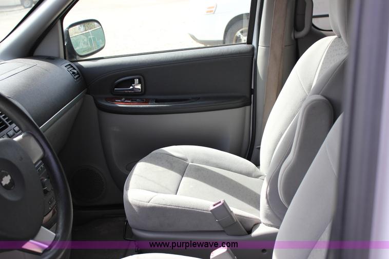 image for item J2277 2008 Chevrolet Uplander Cargo van