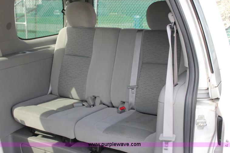 image for item J2277 2008 Chevrolet Uplander Cargo van