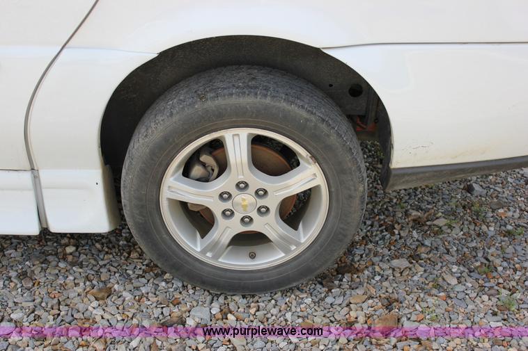 image for item J2277 2008 Chevrolet Uplander Cargo van