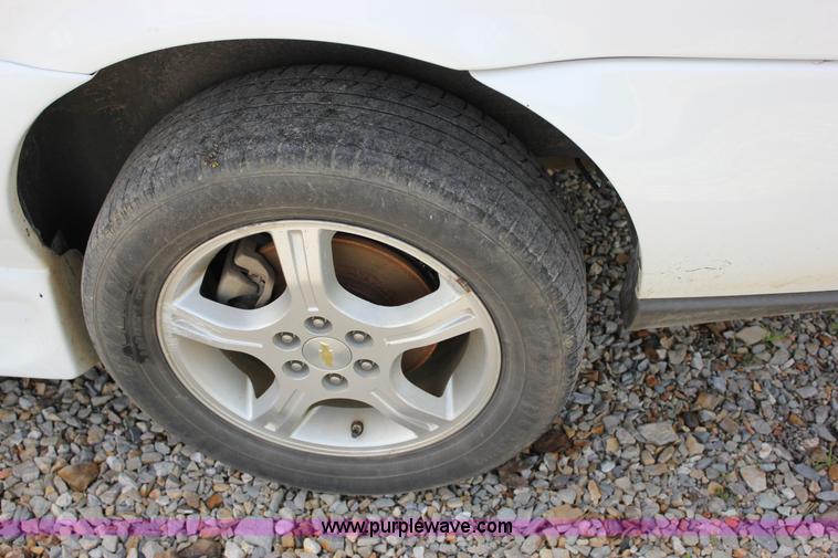 image for item J2277 2008 Chevrolet Uplander Cargo van