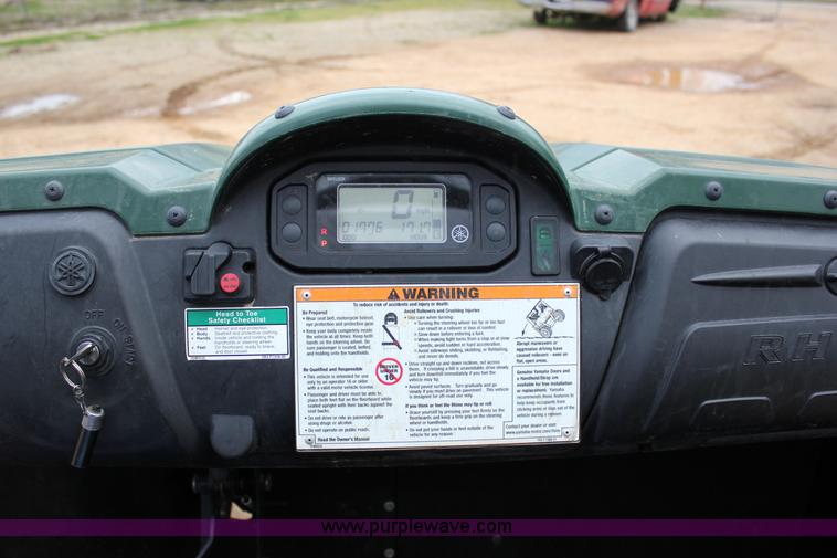 image for item J2279 2012 Yamaha Rhino 700FI utility vehicle