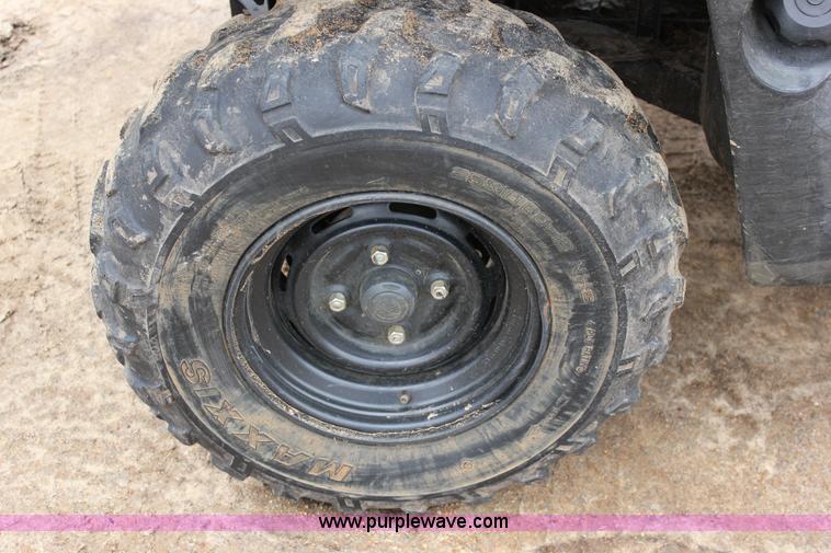 image for item J2279 2012 Yamaha Rhino 700FI utility vehicle