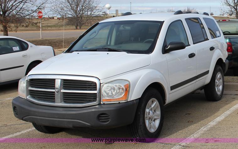 image for item J2329 2005 Dodge Durango ST SUV