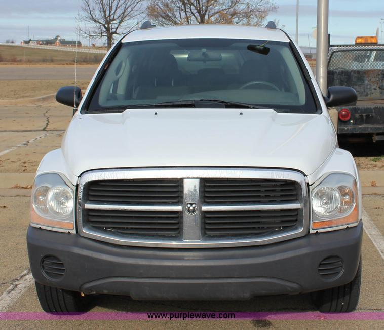 image for item J2329 2005 Dodge Durango ST SUV