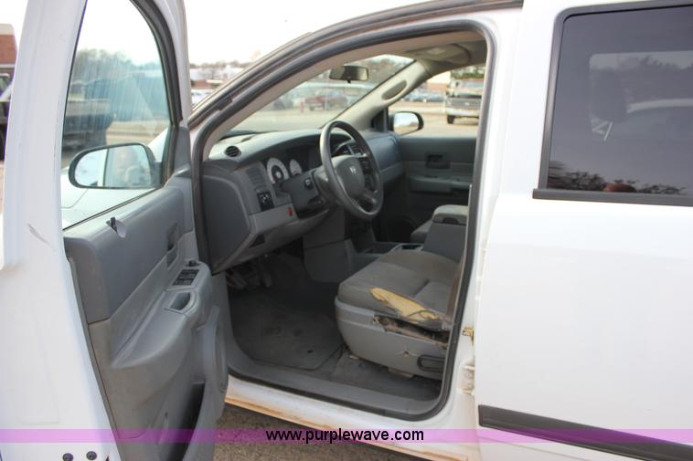 image for item J2329 2005 Dodge Durango ST SUV