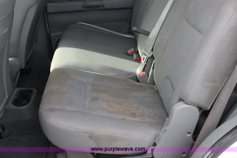 image for item J2329 2005 Dodge Durango ST SUV