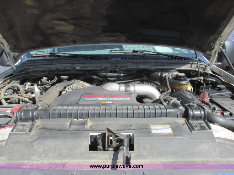 image for item J6690 2003 Ford F450 Super Duty ambulance