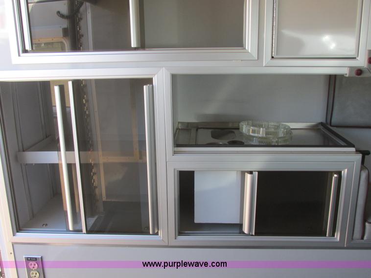 image for item J6690 2003 Ford F450 Super Duty ambulance