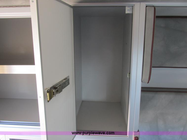 image for item J6690 2003 Ford F450 Super Duty ambulance