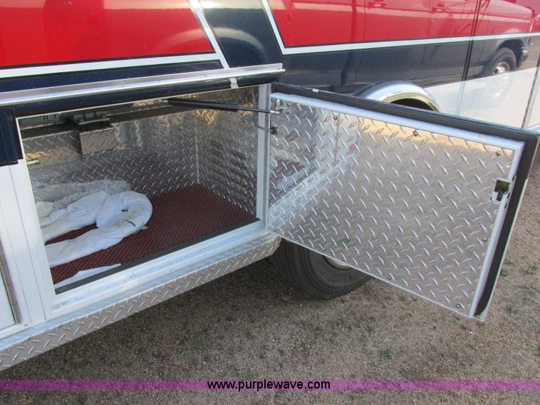 image for item J6690 2003 Ford F450 Super Duty ambulance