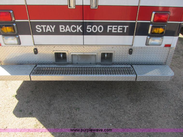 image for item J6690 2003 Ford F450 Super Duty ambulance
