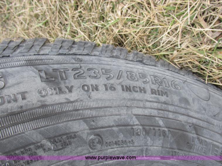 image for item K2026 1988 Ford F450 Super Duty flatbed truck