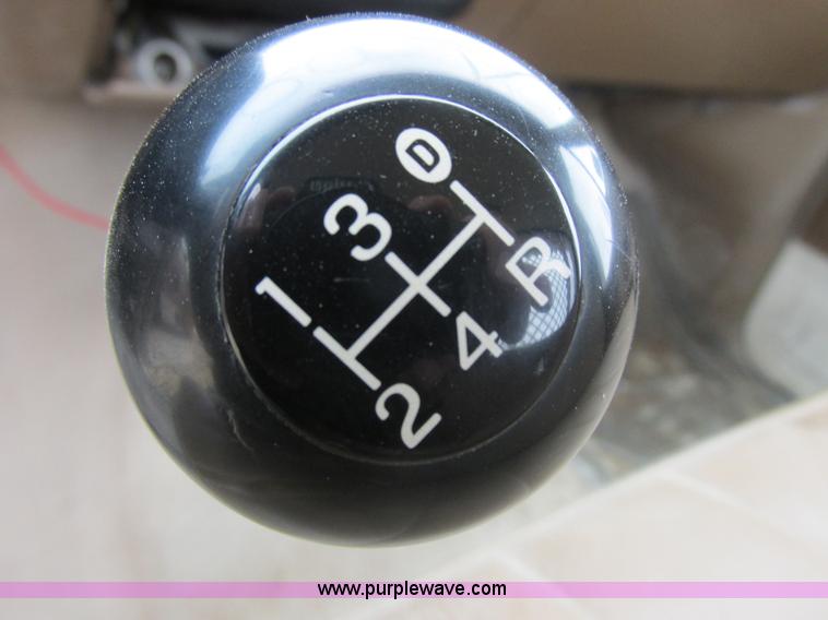 image for item K2026 1988 Ford F450 Super Duty flatbed truck