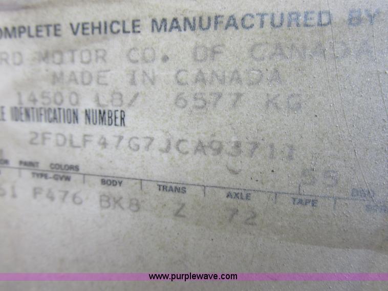 image for item K2026 1988 Ford F450 Super Duty flatbed truck