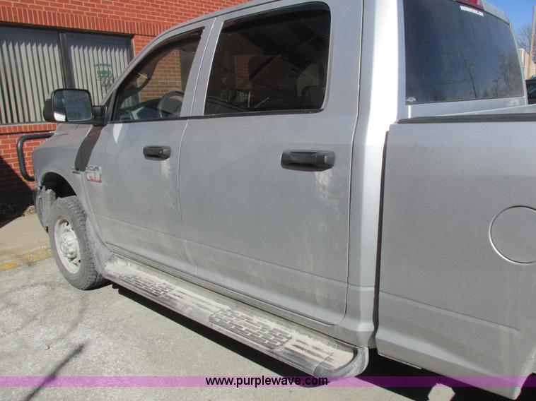image for item K2052 2011 Dodge Ram 2500 Crew Cab pickup truck