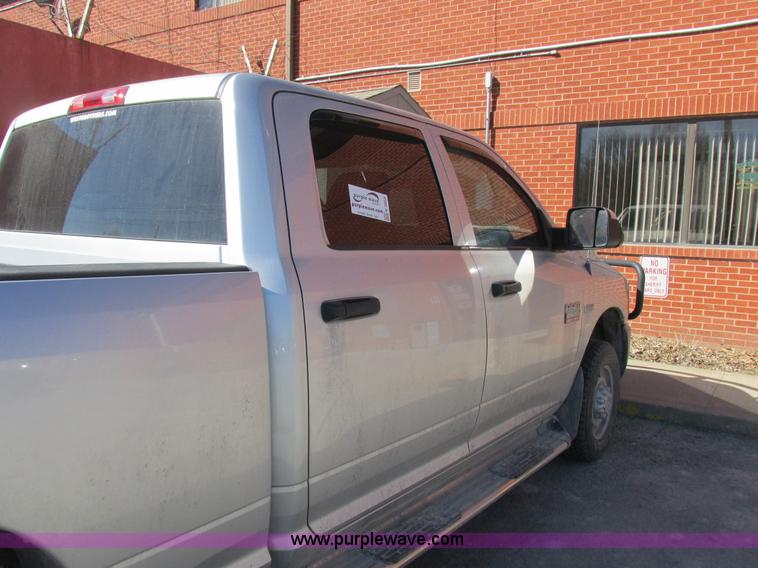 image for item K2052 2011 Dodge Ram 2500 Crew Cab pickup truck