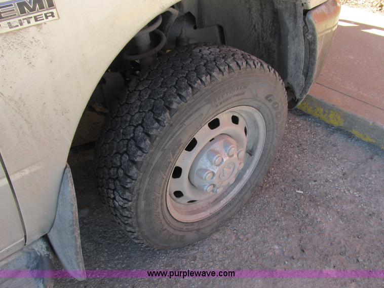 image for item K2052 2011 Dodge Ram 2500 Crew Cab pickup truck