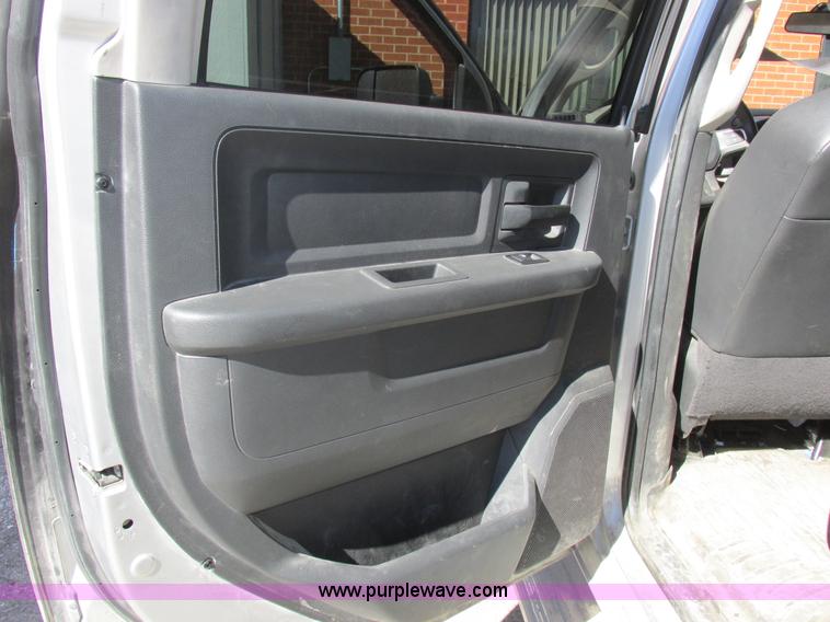 image for item K2052 2011 Dodge Ram 2500 Crew Cab pickup truck