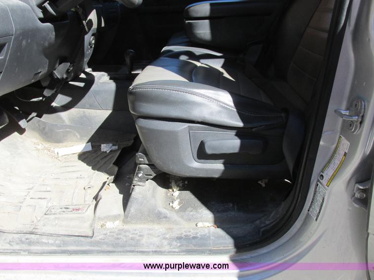 image for item K2052 2011 Dodge Ram 2500 Crew Cab pickup truck