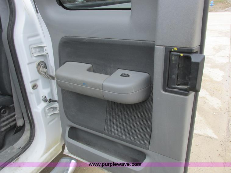 image for item K2066 2008 Ford F150 XLT SuperCab pickup truck