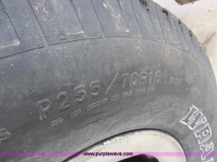 image for item K2067 2001 Ford F150 XLT pickup truck