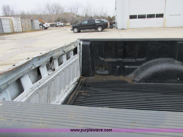 image for item K2067 2001 Ford F150 XLT pickup truck