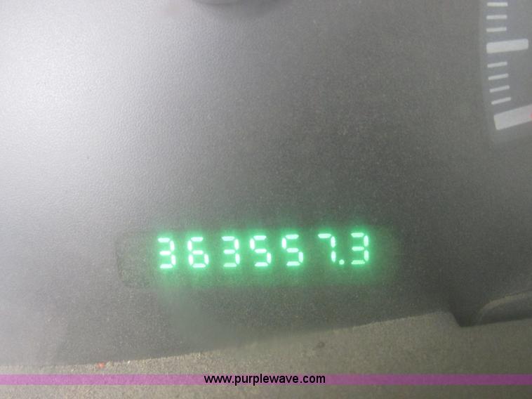 image for item K2067 2001 Ford F150 XLT pickup truck