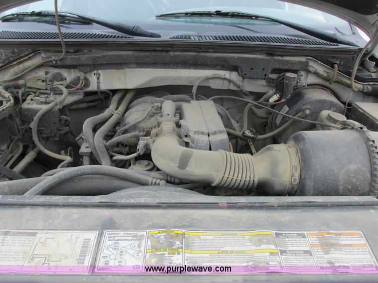 image for item K2067 2001 Ford F150 XLT pickup truck