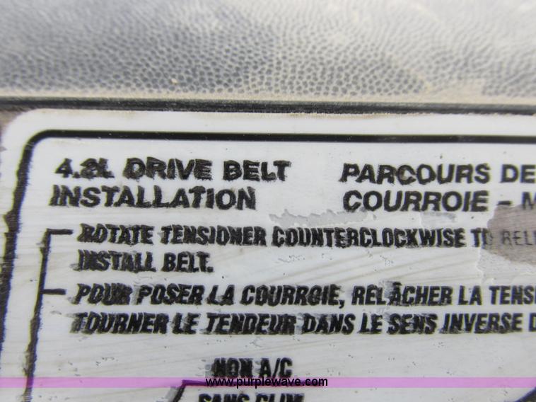 image for item K2067 2001 Ford F150 XLT pickup truck