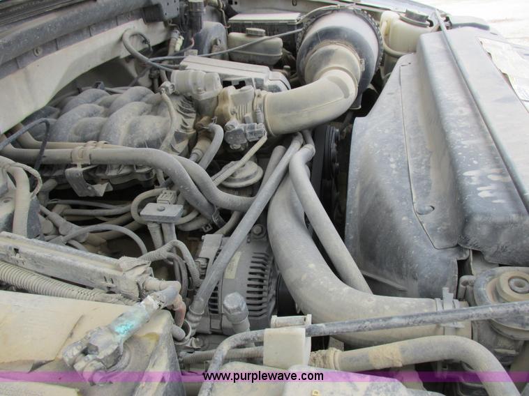 image for item K2067 2001 Ford F150 XLT pickup truck