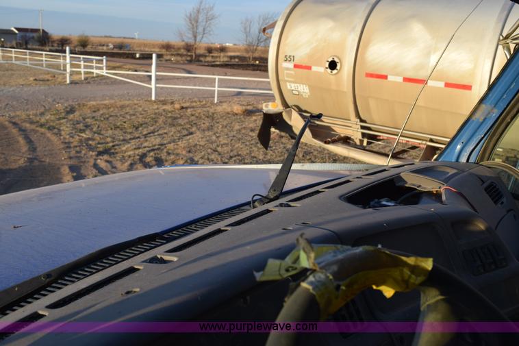 image for item K2401 2002 Sterling L9500 semi truck