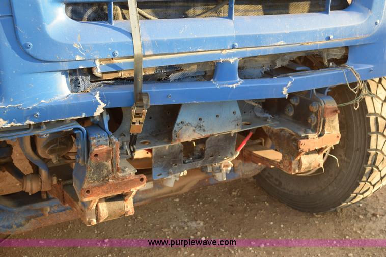 image for item K2401 2002 Sterling L9500 semi truck