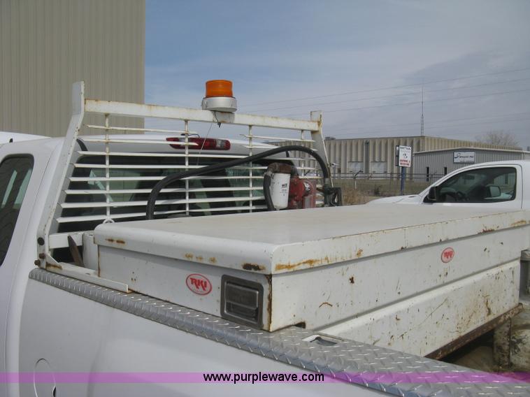 image for item K2985 2007 Chevrolet Silverado 2500 LS est. cab pickup truck