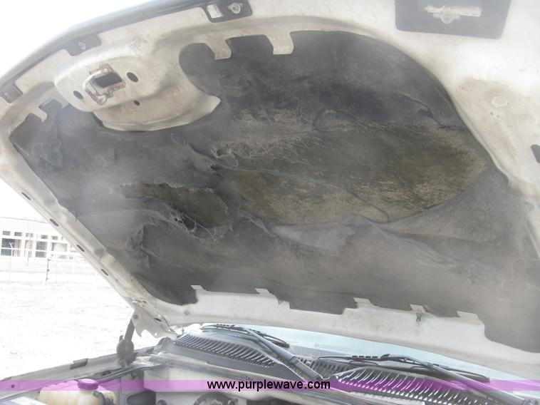 image for item K2986 2003 Chevrolet Silverado 2500 HD pickup truck