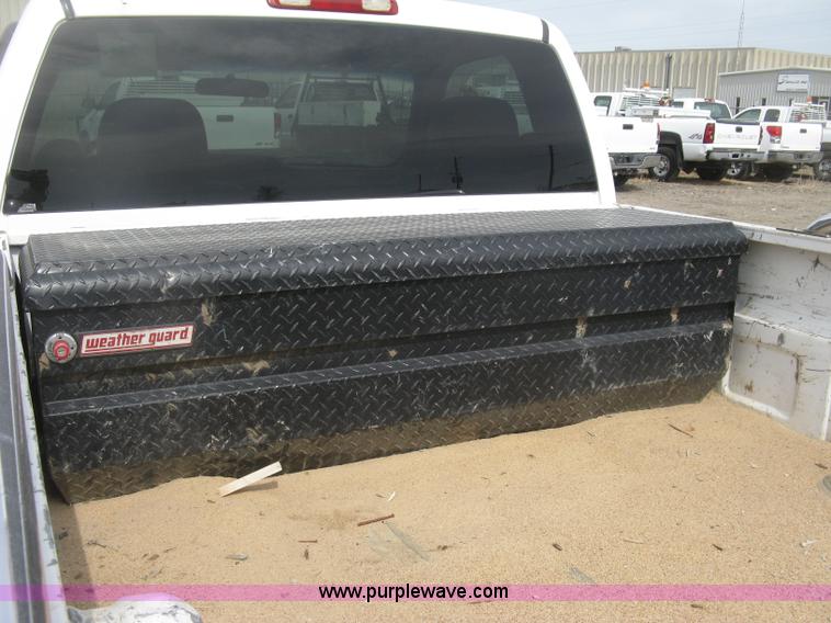 image for item K2986 2003 Chevrolet Silverado 2500 HD pickup truck