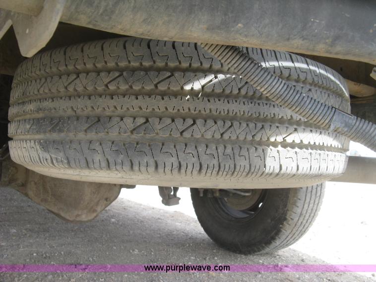 image for item K2986 2003 Chevrolet Silverado 2500 HD pickup truck