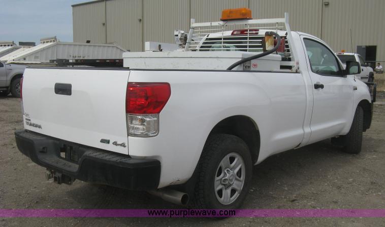 image for item K2987 2010 Toyota Tundra pickup truck