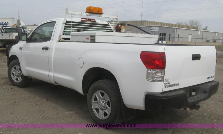 image for item K2987 2010 Toyota Tundra pickup truck
