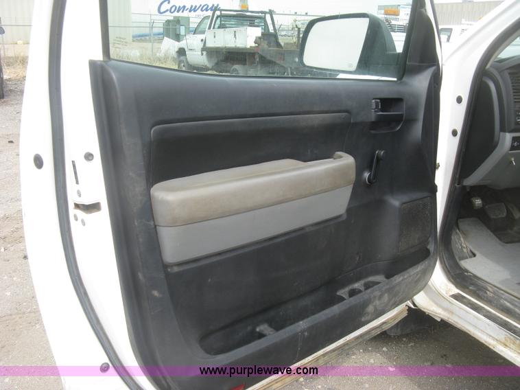 image for item K2987 2010 Toyota Tundra pickup truck