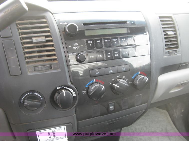 image for item K2987 2010 Toyota Tundra pickup truck