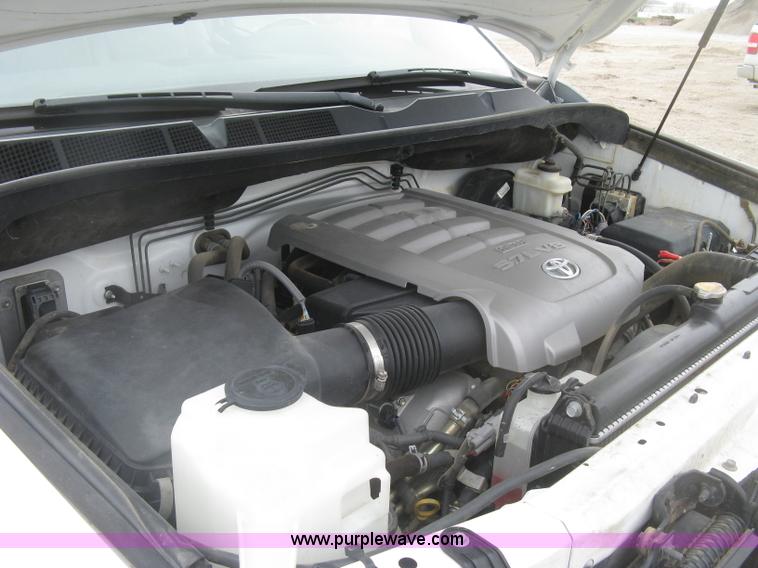 image for item K2987 2010 Toyota Tundra pickup truck