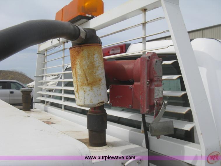 image for item K2987 2010 Toyota Tundra pickup truck