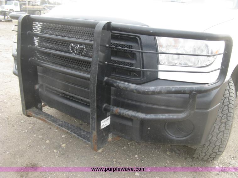 image for item K2987 2010 Toyota Tundra pickup truck