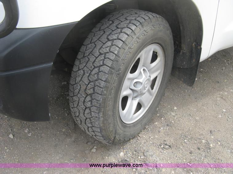 image for item K2987 2010 Toyota Tundra pickup truck