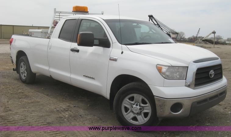 image for item K2989 2008 Toyota Tundra double cab pickup tuck