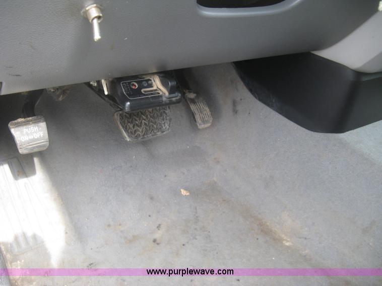 image for item K2989 2008 Toyota Tundra double cab pickup tuck