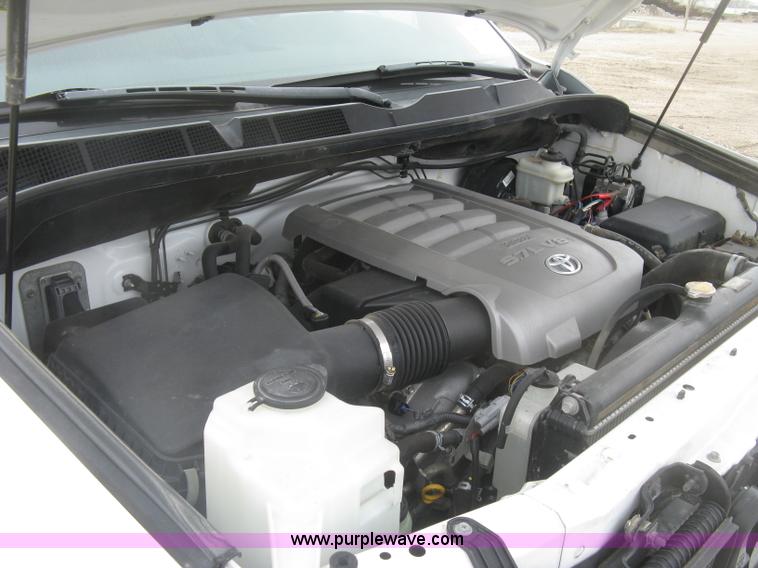 image for item K2989 2008 Toyota Tundra double cab pickup tuck