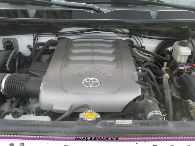 image for item K2989 2008 Toyota Tundra double cab pickup tuck