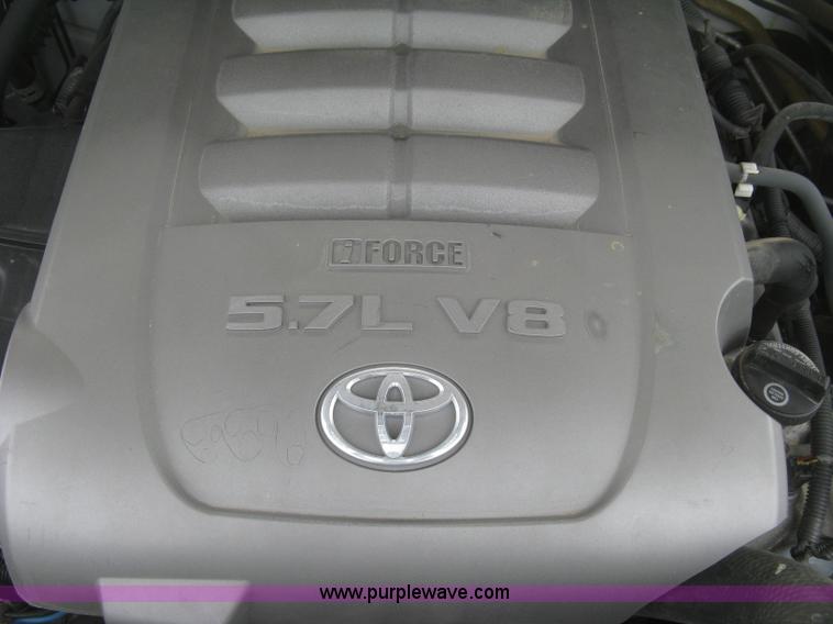 image for item K2989 2008 Toyota Tundra double cab pickup tuck