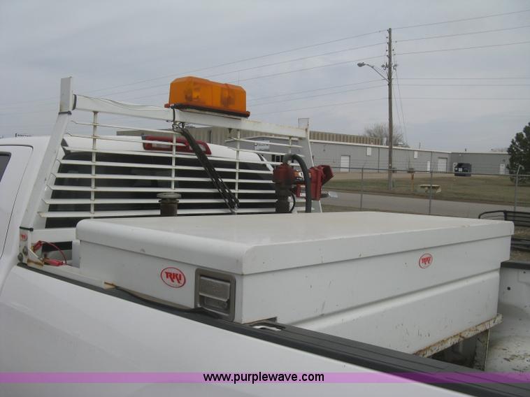 image for item K2989 2008 Toyota Tundra double cab pickup tuck